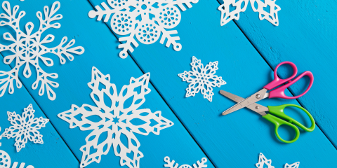 white paper snowflakes